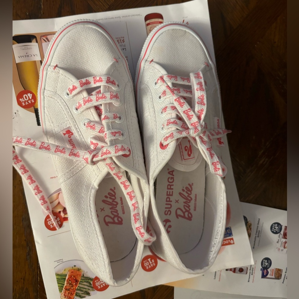 BARBIE !!!!!  Superga Barbie PINK & WHITE Sneaker
